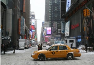 ABD de şiddetli kar yağışı ve fırtına! 5 kişi hayatını kaybetti!