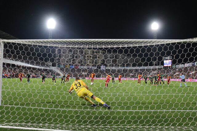 Denizlispor’un kalecisi Stachowiak tan tarihi başarı