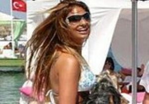 Süreyya Yalçın a Sevgili Dayanmıyor