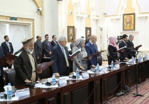 Afganistan da bakanlar göreve başladı!