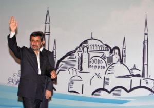 AHMEDİNEJAD İYİCE UÇTU: AIDS’E BİLE ÇARE BULDUK!