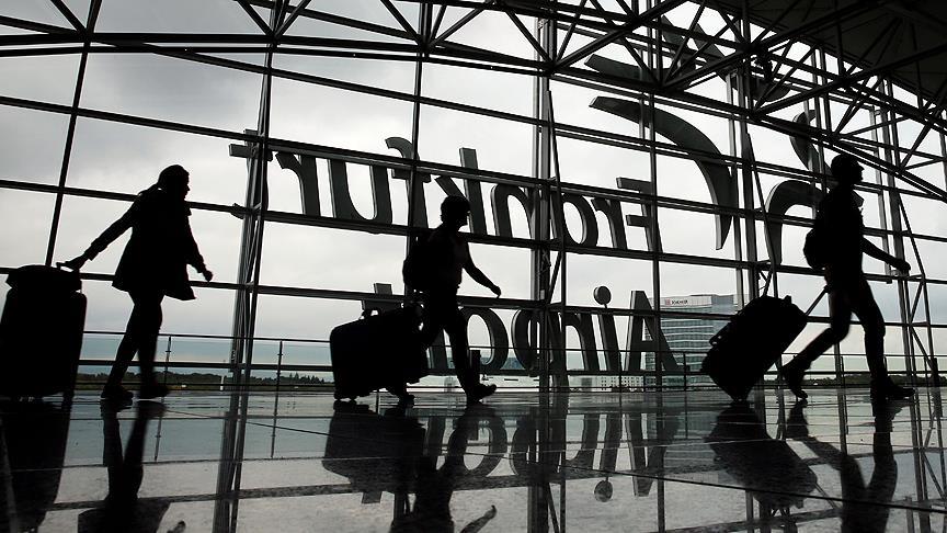 Almanya da 6 havalimanında güvenlikçiler uyarı grevi yapacak