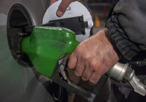 Akaryakıt ucuzladı, ulaşımda indirim talep edildi