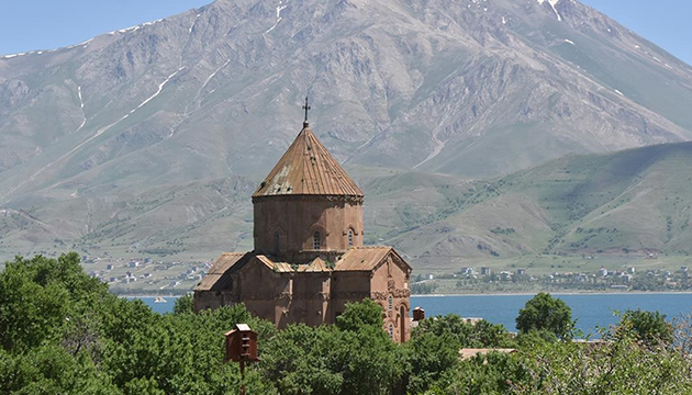 Akdamar Adası na ziyaretçi akını