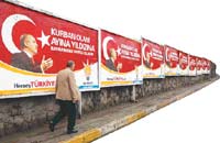 MHP BU SEFER DE AFİŞLER ÜZERİNDEN AK PARTİYE YÜKLENDİ