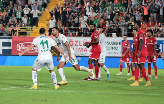 Antalya derbisinde kazanan Alanya!