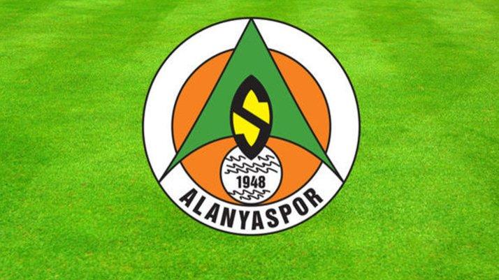 Alanyaspor da 8 futbolcu ile yollar ayrıldı