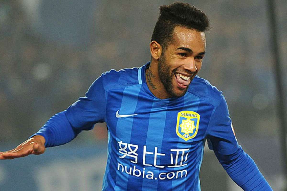 Alex Teixeira nın Beşiktaş tan istekleri belli oldu