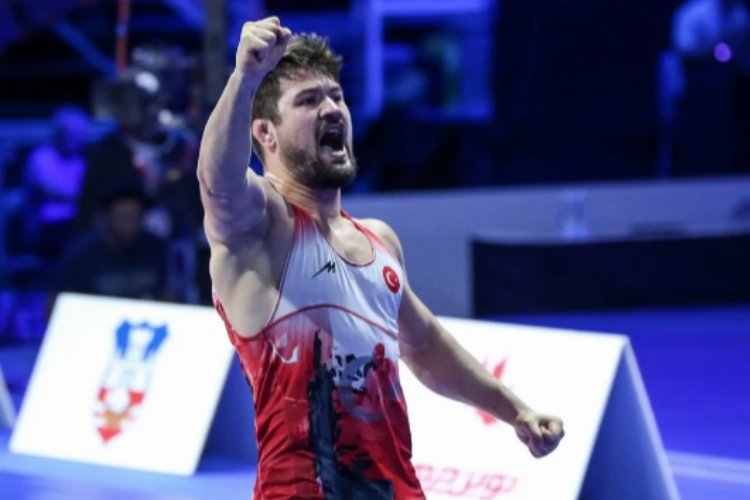 Ali Cengiz, tarihi başarıya imza attı