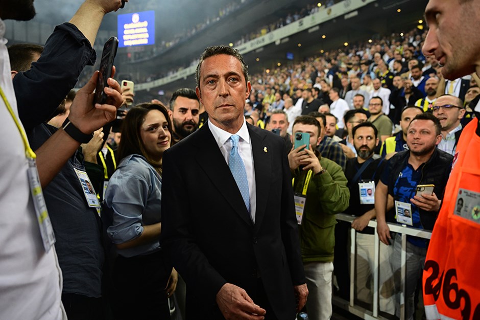 Fenerbahçe de yönetime 4 yetki verildi
