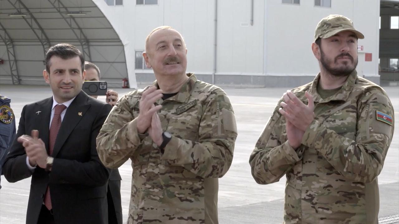 İlham Aliyev, Akıncı TİHA ların uçuşunu izledi