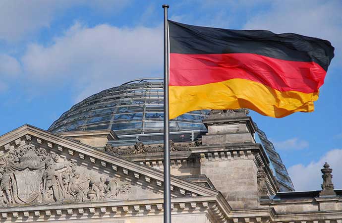 AfD, Almanya tarihinde bir ilke imza attı! 6’lı masa kaybetti