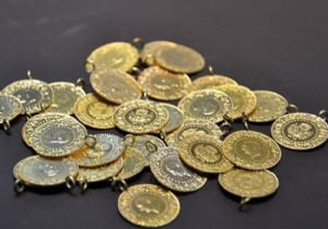 Parası yetişmeyen 65 liralık  çeyreğe  yöneldi