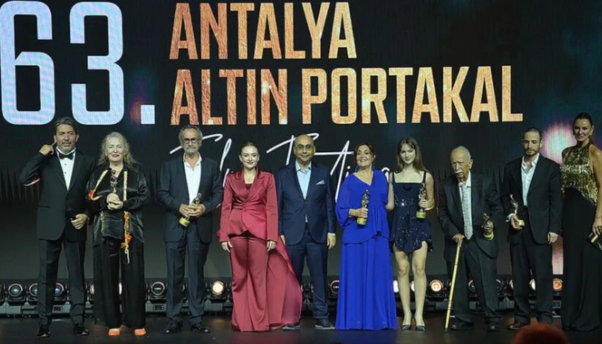 Altın Portakal'da açılış töreni gerçekleştirildi