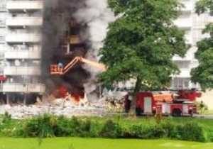 Amsterdam da patlama: 2 ölü, 15 yaralı!