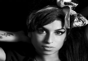 Amy Winehouse un Yeni Şarkıları Bulundu!