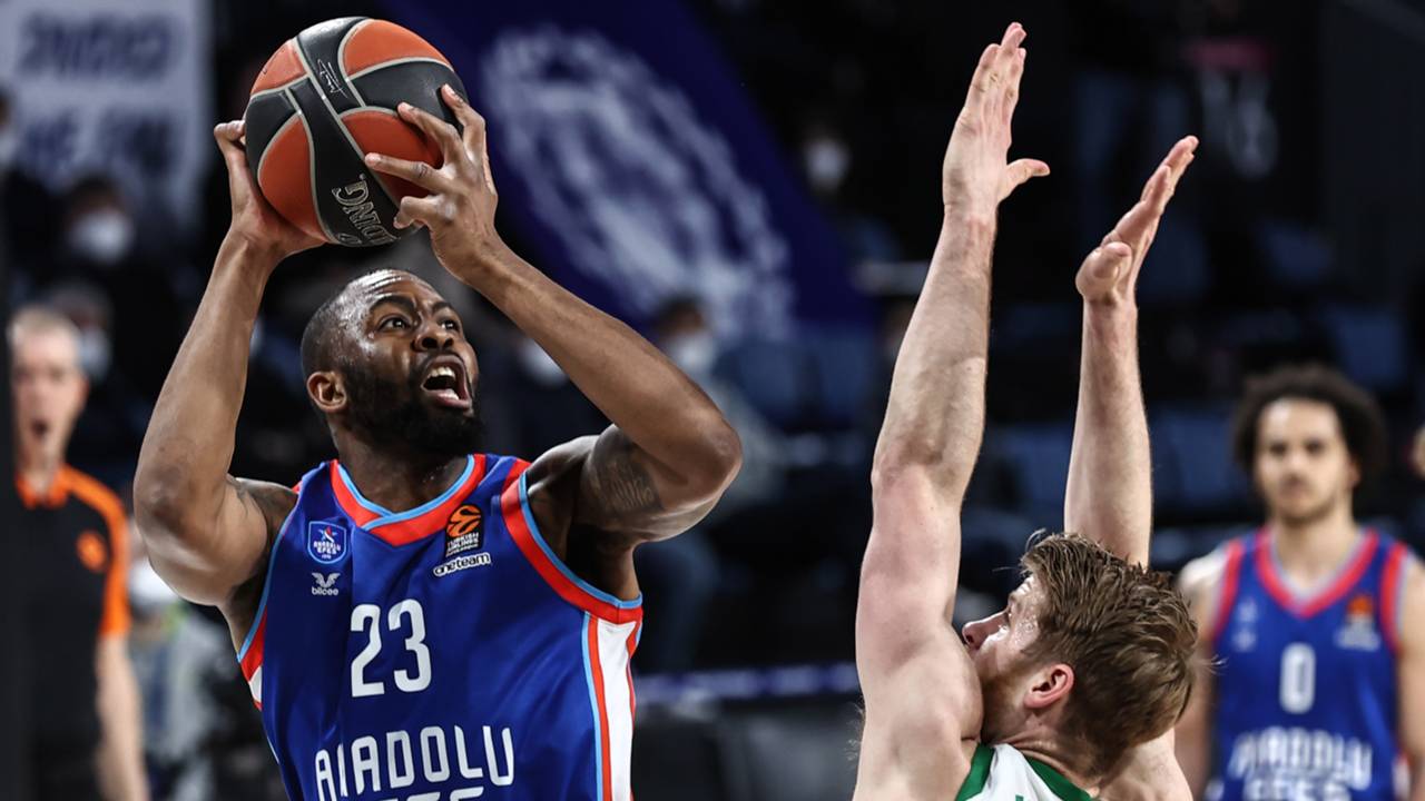 Anadolu Efes seriye bağladı