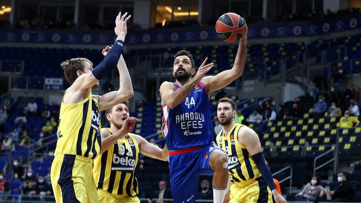 Anadolu Efes ten Fenerbahçe ye tarihi fark