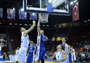 Anadolu Efes tur atlama iddiasını sürdürmek istiyor!