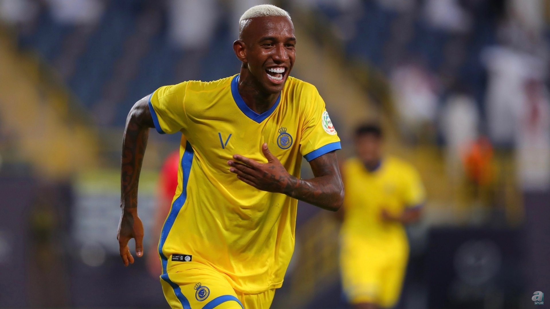 Talisca dan özverili hareket! Geri dönüyor!