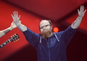 Elemeyi kazandı! Eurovision a gitmeyi reddetti!