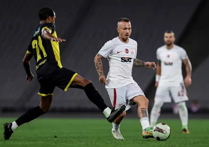 Galatasaraylı Angelino sınıfta kaldı