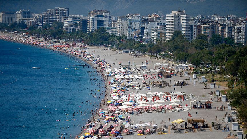 Antalya ya turist akını