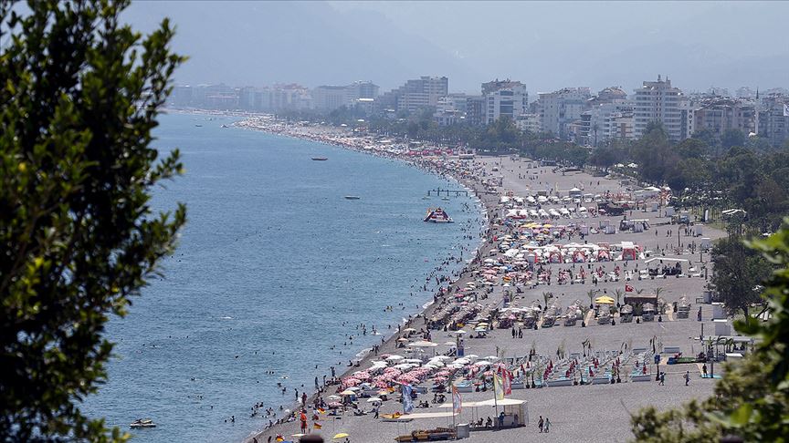 Antalya turiste doymuyor