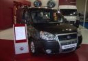 Yeni Fiat Doblo, 2011 in Ticari Aracı Seçildi