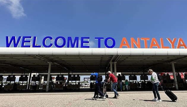 Antalya Havalimanı nda rekor