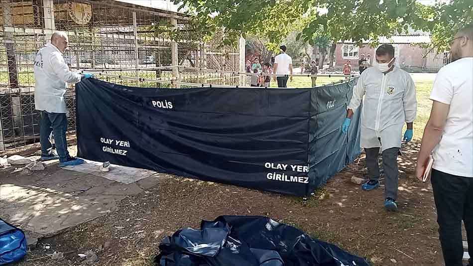 Antalya da yol kenarında erkek cesedi bulundu!