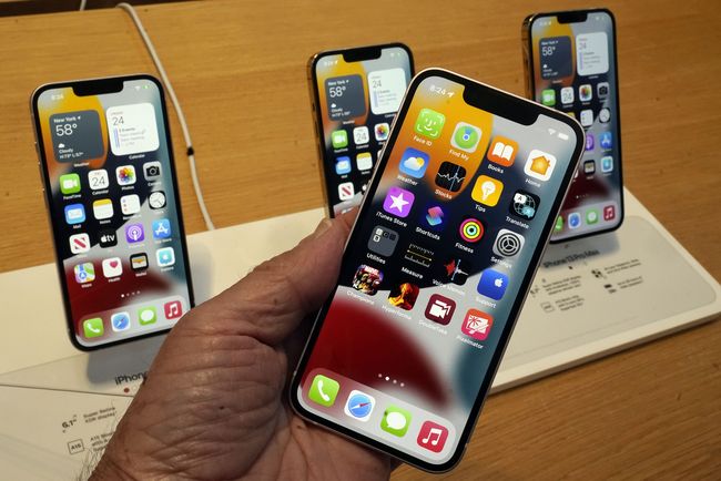 Apple, iPhone daki şarj soketlerini değiştiriyor