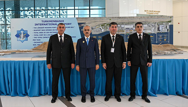 Bakan Uraloğlu ndan kritik görüşmeler