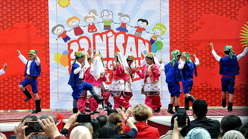 23 Nisan Ulusal Egemenlik ve Çocuk Bayramı dünyada kutlanıyor