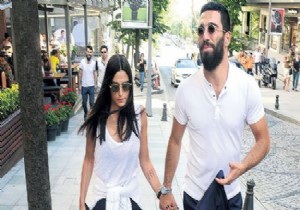 Arda Turan, Aslıhan Doğan’la balık keyfi yaptı!