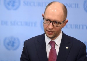 Flaş... Ukrayna Başbakanı Arseniy Yatsenyuk istifa etti!