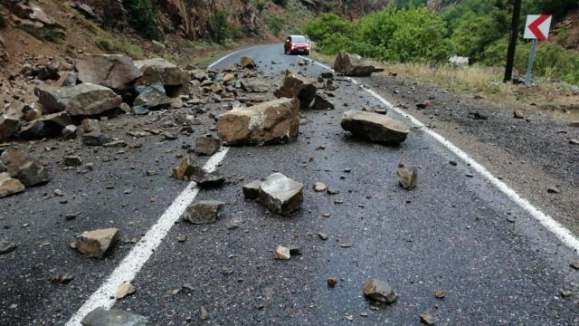 Muğla da sağanak ve heyelan!