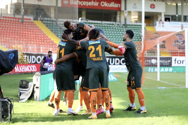 Alanyaspor tarihinde biri ilki gerçekleştirdi