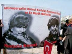 ATATÜRK ÜN KEMİKLERİNİ SIZLATTILAR!