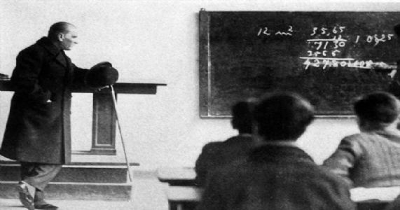 Atatürk e hakaret eden öğretmene soruşturma