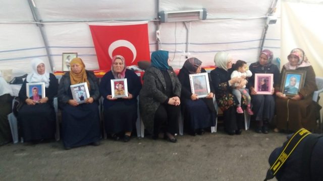 Emine Erdoğan dan Diyarbakır Anneleri ne ziyaret
