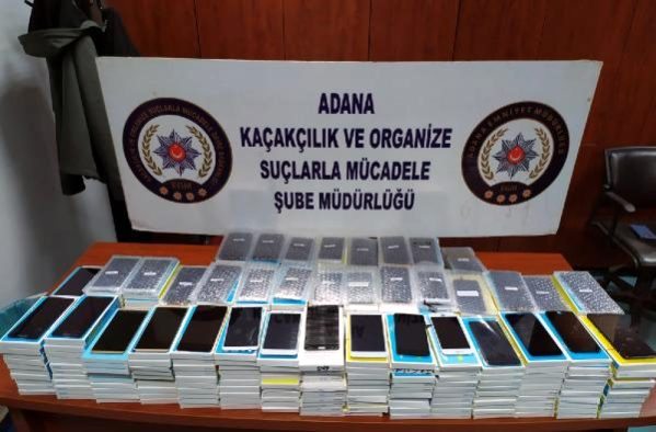 Kaçak telefon operasyonu