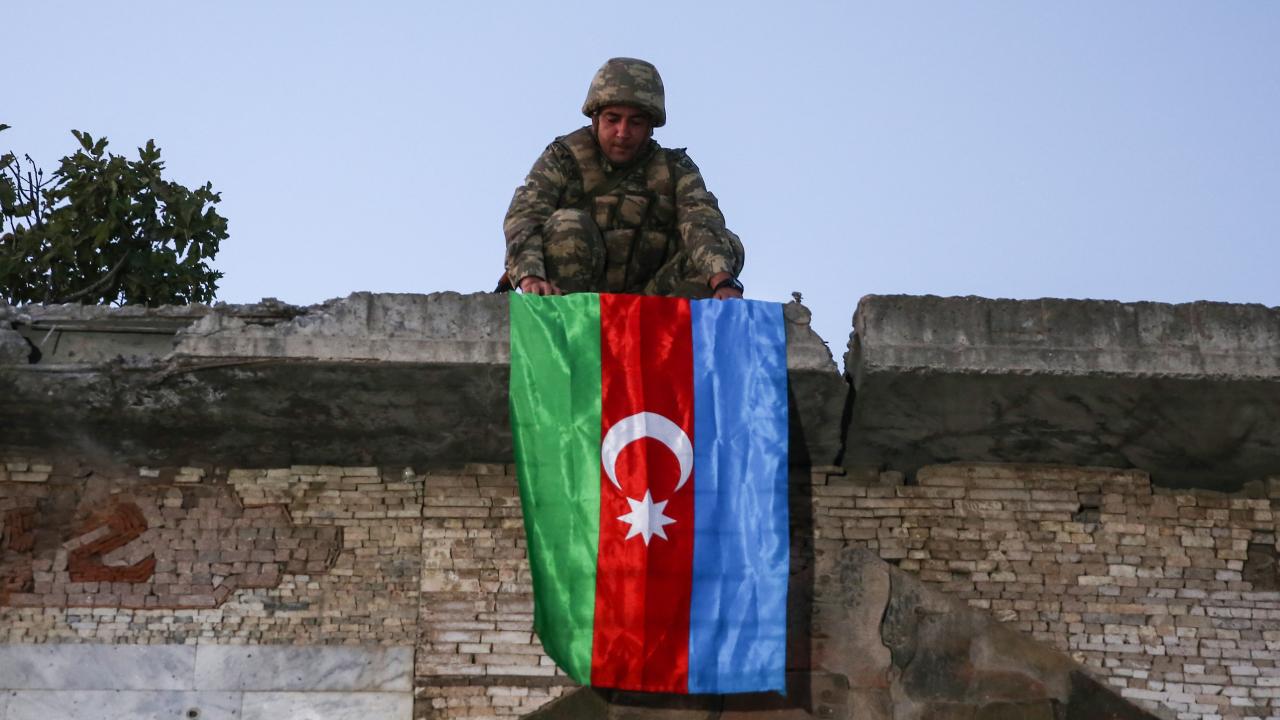 Ermenistan ın provokasyonları sürüyor: Bir Azerbaycan askeri şehit oldu