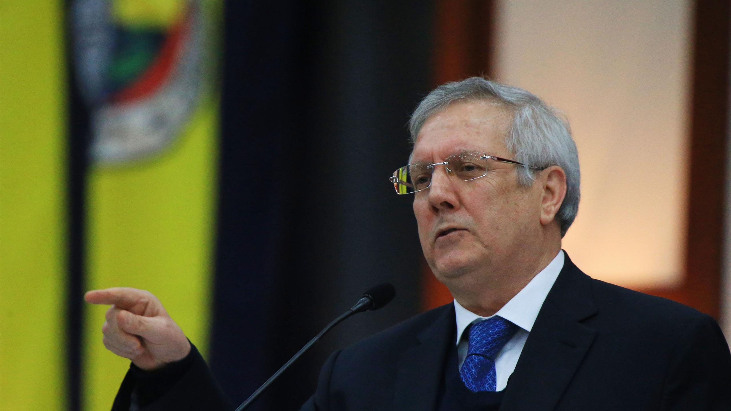 Aziz Yıldırım dan fedakarlık örneği! 15 yıllık alacağının büyük kısmını sildi