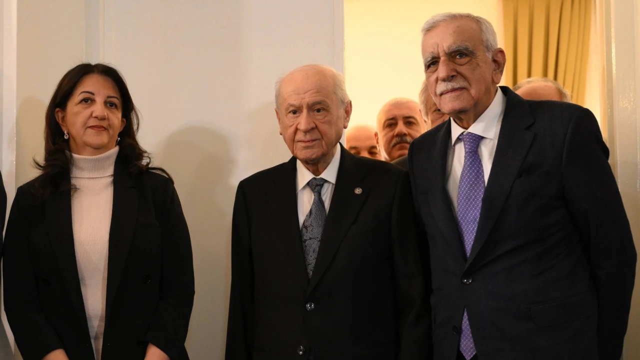 Gözler DEM-MHP görüşmesinde
