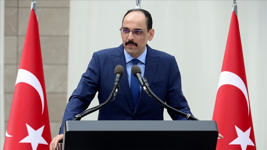 MİT Başkanı siyasi parti turuna başlıyor