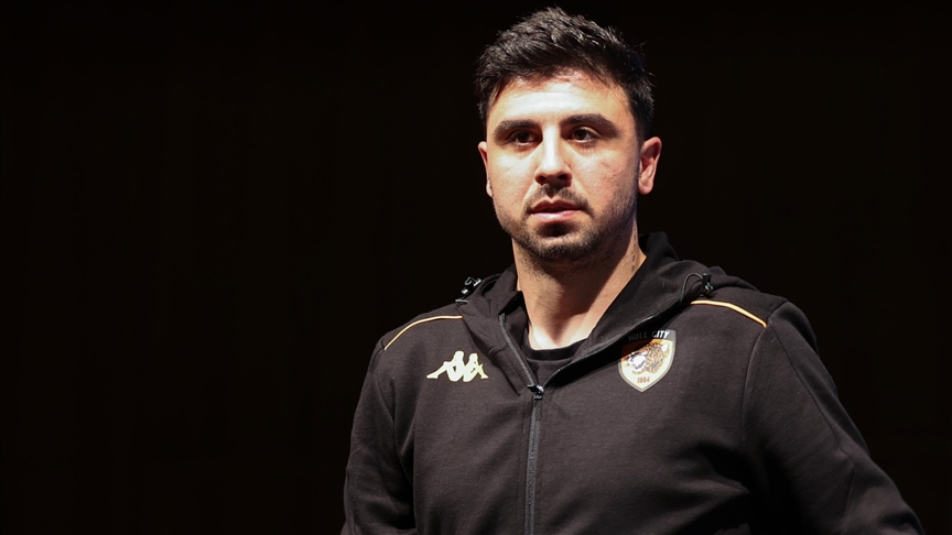 Ozan Tufan dan takım arkadaşına jest!