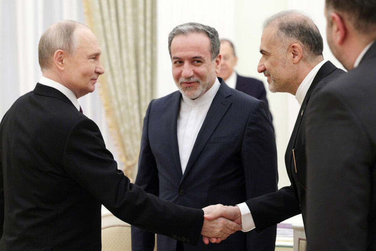 Putin den İran a çağrı