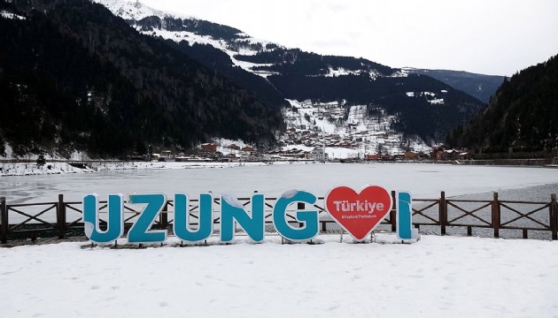 Depremzedeler Uzungöl'de ağırlanıyor