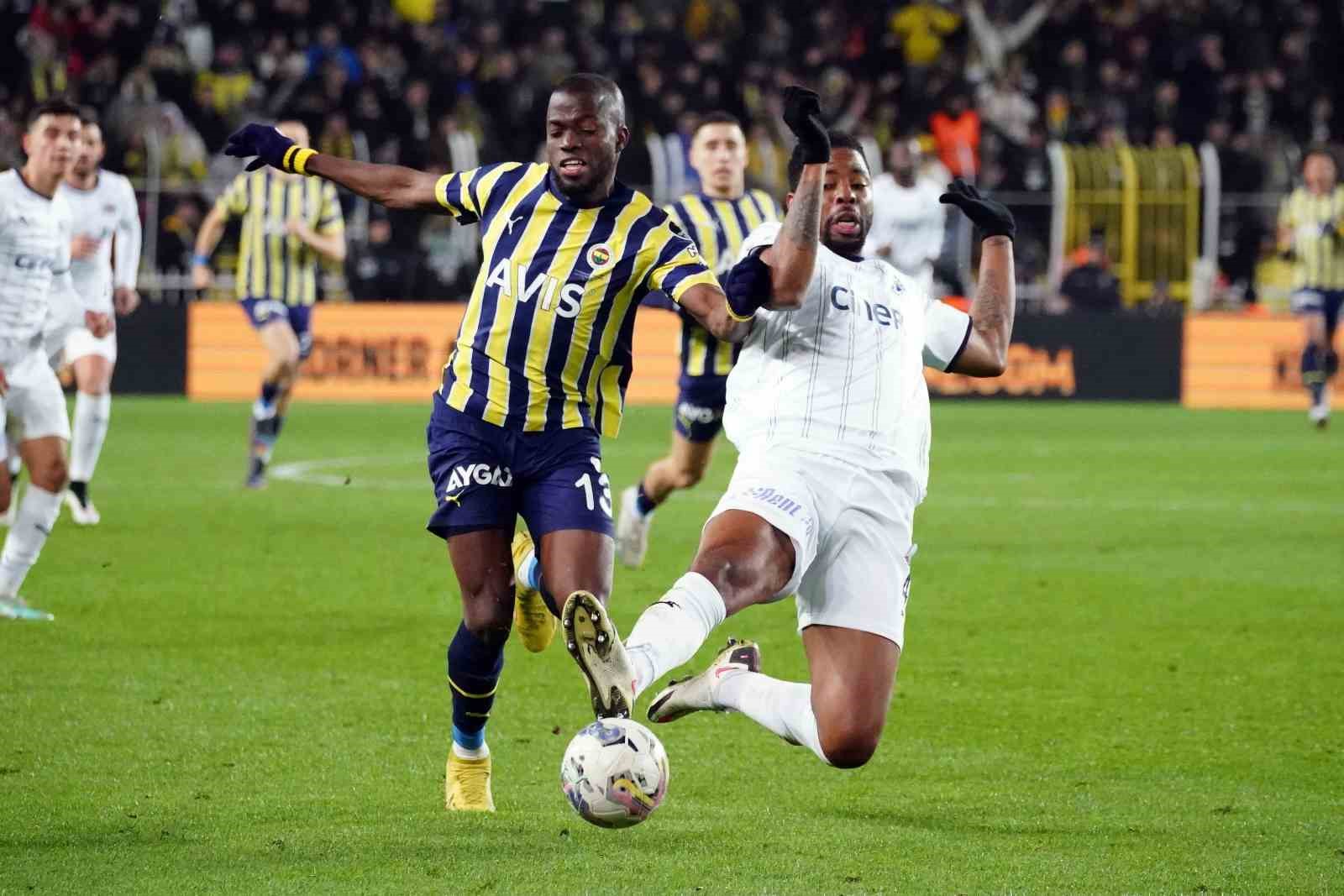 Fenerbahçe - Kasımpaşa maçında kural hatası iddiası!